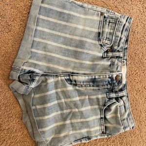 Womens striped jean shorts from Tilly’s